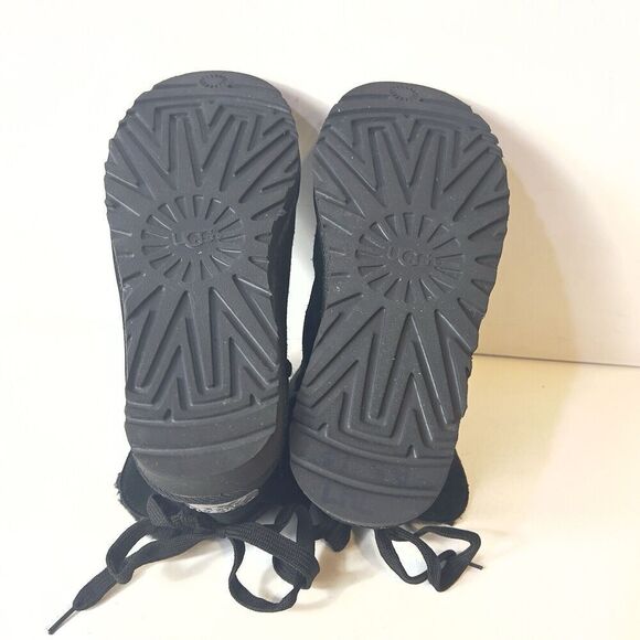 UGG Short Black Suede Winter Boots Womens 6 Pull On Sherpa Lining Comfort Casual - Picture 9 of 12